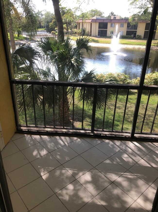 Photo - 866 SW 9th Street Cir Unit 205