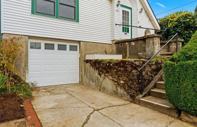 4005 SE Boise St