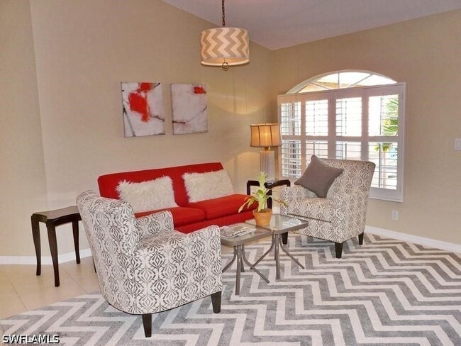 Photo - 264 Castaways St