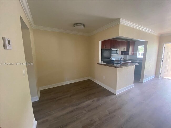 Building Photo - 1400 NE 56th St Unit 111