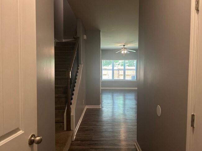 Photo - 6125 Oakley Rd