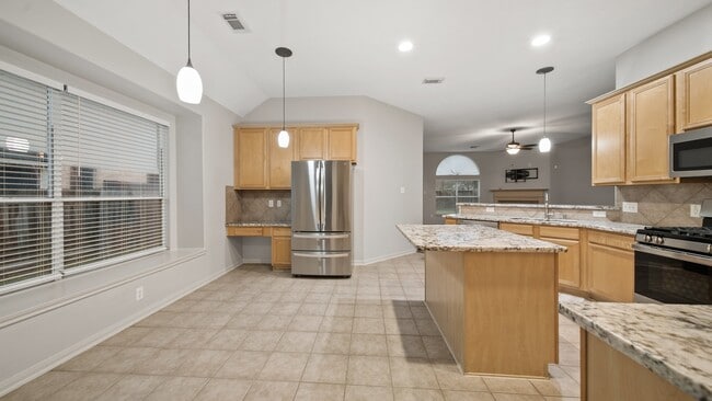 Photo - 4812 Lakefront Terrace Dr