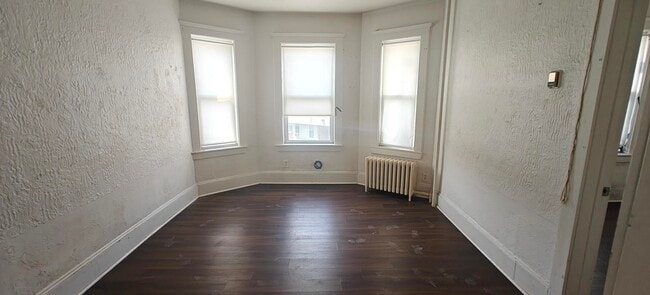 Photo - 241 Walnut St Unit 2