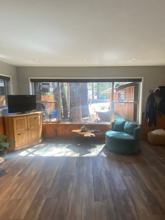 Photo - 865 Sonoma Ave