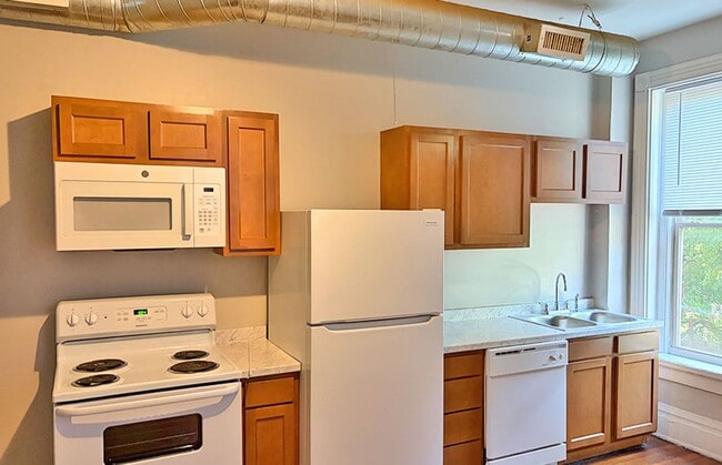 Building Photo - 2215 Ohio Ave Unit 2217-B