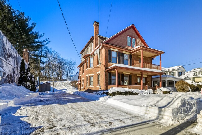 Photo - 87 Migeon Ave