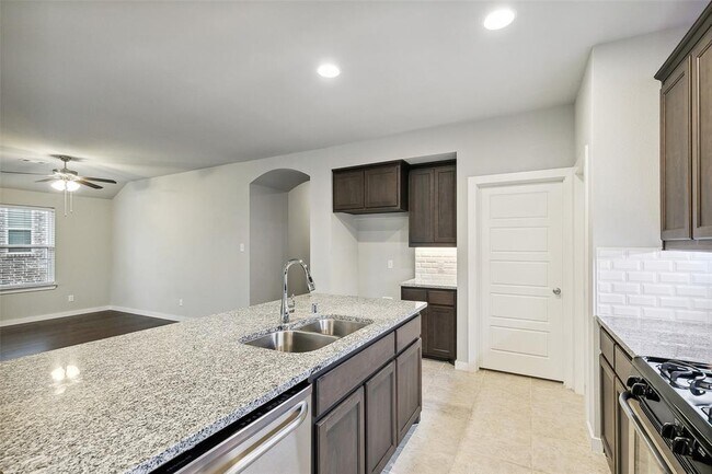 Photo - 1212 White Dove Dr