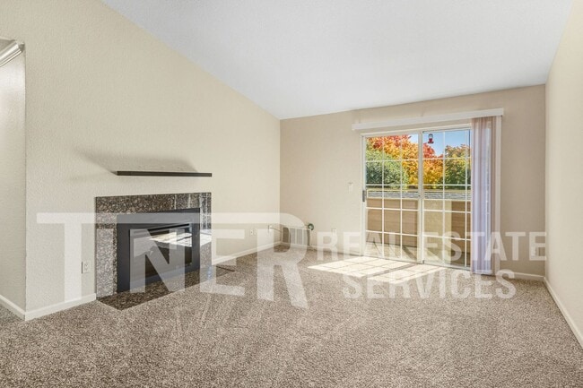 Photo - 11150 Trinity River Dr Unidad #150