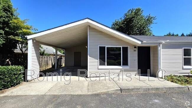 Building Photo - 906 Pioneer St Rental