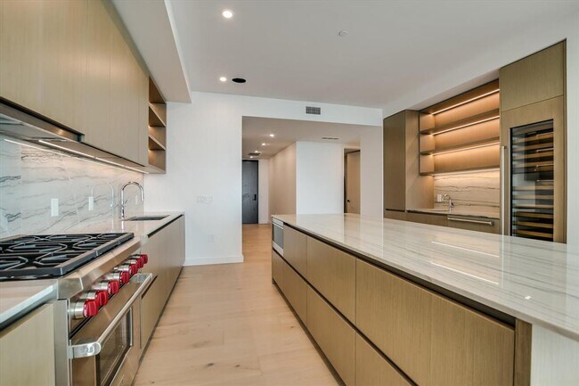 Photo - 610 Davis St Unidad 4003