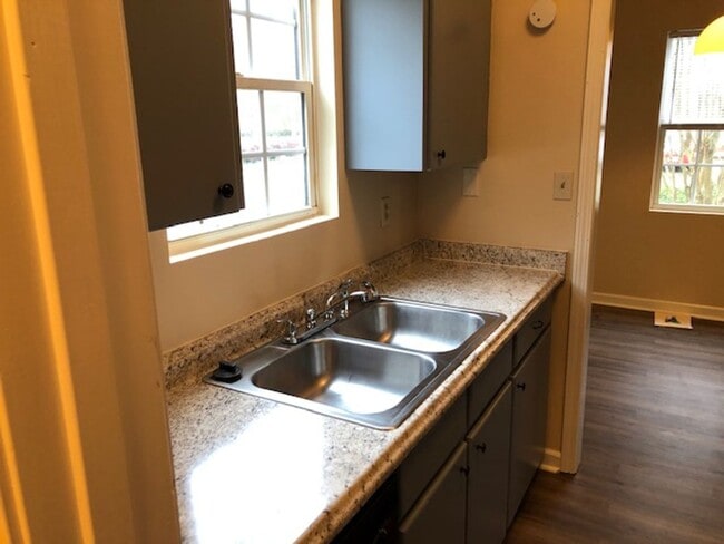 Photo - 1107 Anderson St Unit 1107B-Anderson
