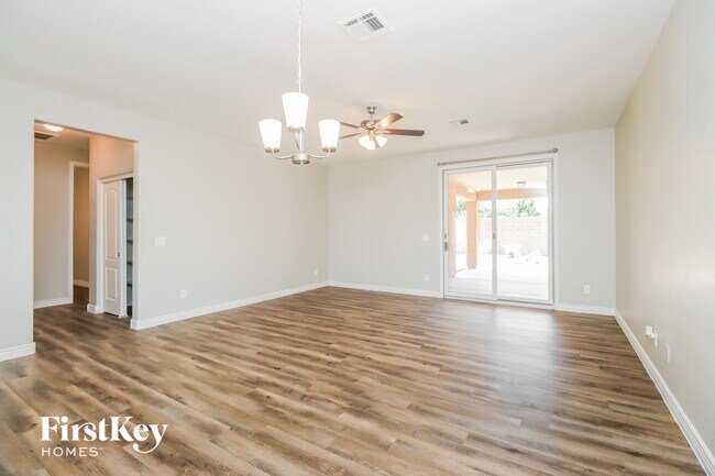 Photo - 677 W Mesquite Tree Ln