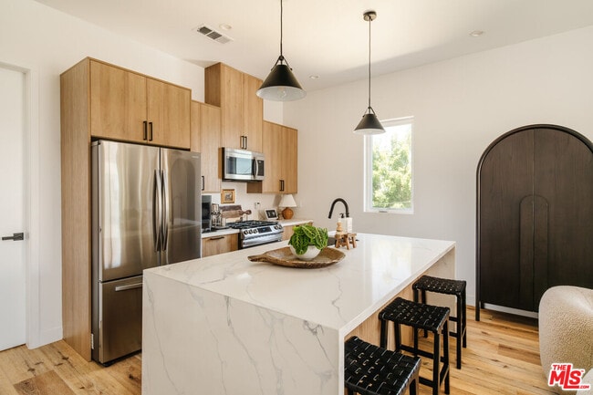 Photo - 4460 W Maplewood Ave