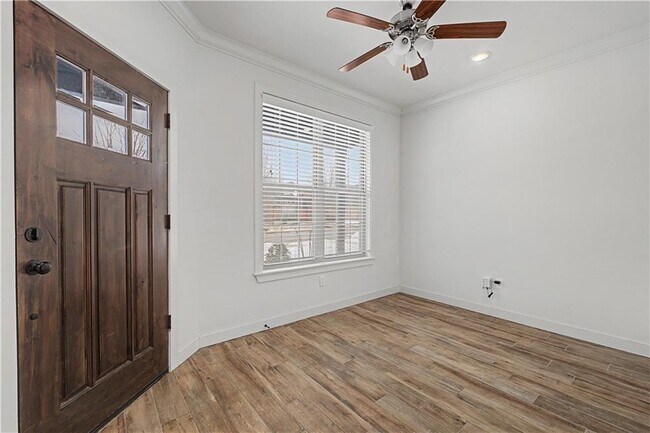 Photo - 3215 SW Hillstone Ave