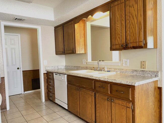 Photo - 1120 SW 101st St