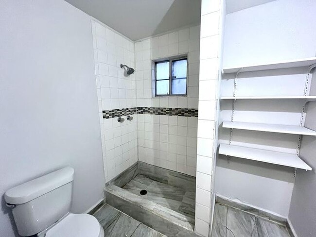 Photo - 1217 Keats St