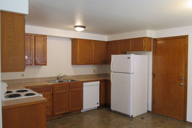 Photo - W. Victoria Ave, 482-496 Unidad 482