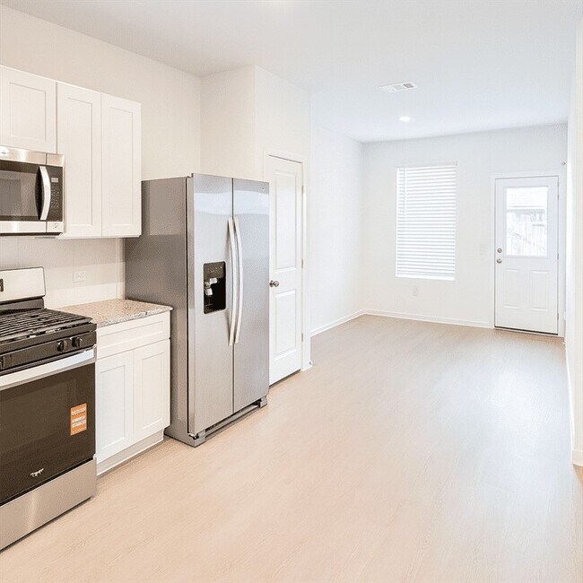 Photo - 26231 Arrowleaf Dr