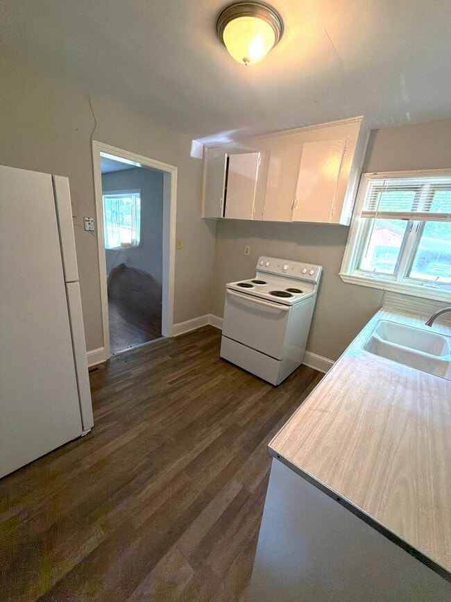 Photo - T.R. Lawing Realty Property