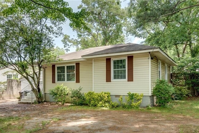 Building Photo - 2314 Woodside Way