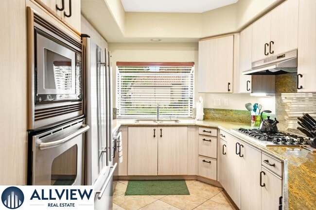 Photo - Fully Furnished Townhome with Attached Gar...