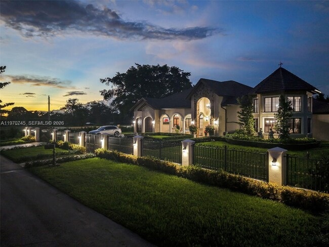 Photo - 9815 SW 114th St