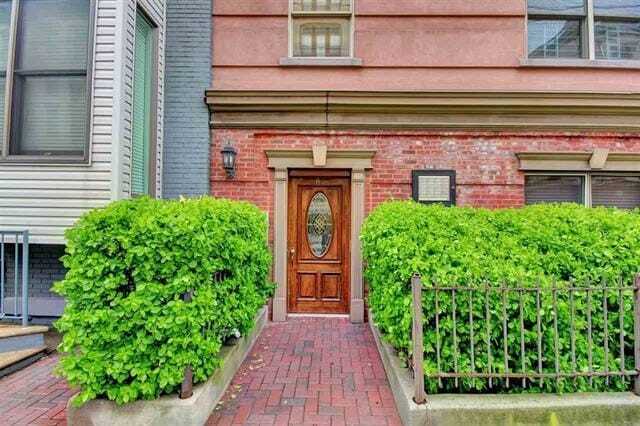 Building Photo - 84 Bloomfield St