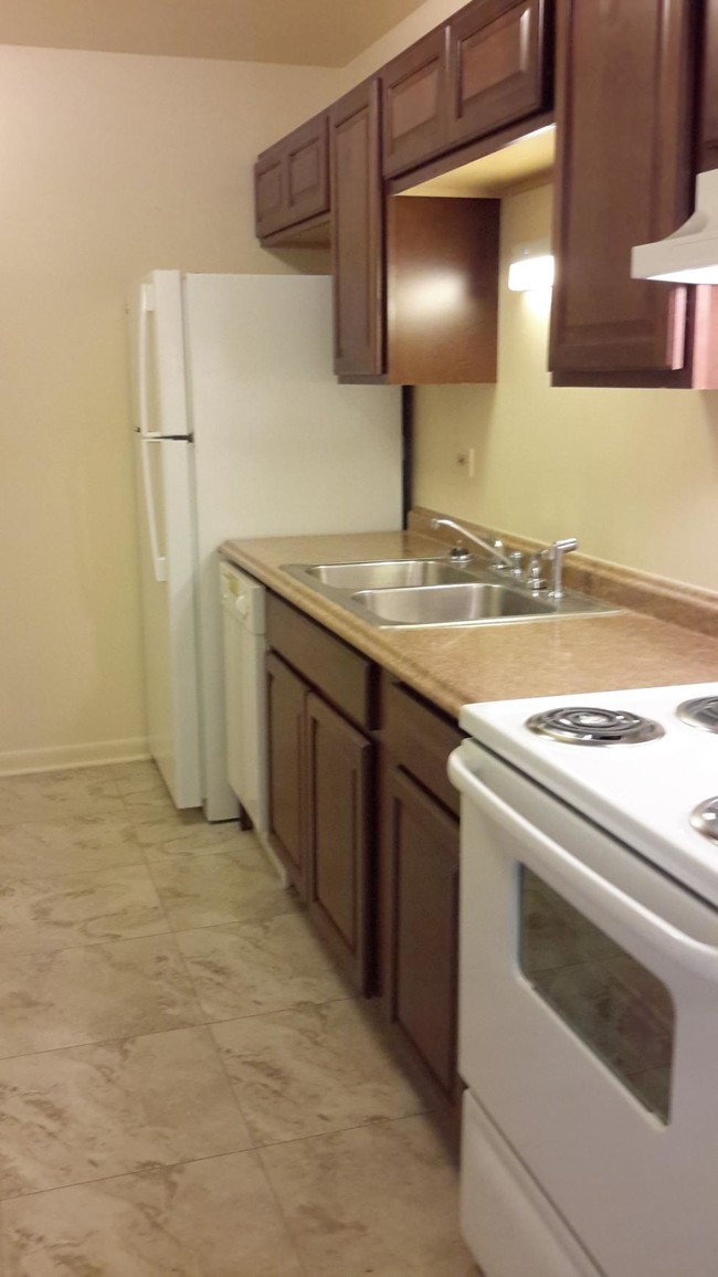 Building Photo - Nordica Apartments
