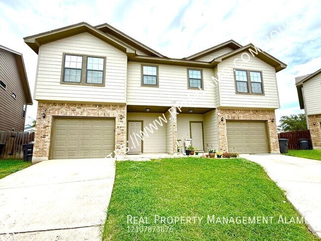 Building Photo - 1302 Garden Dusk Unit 1