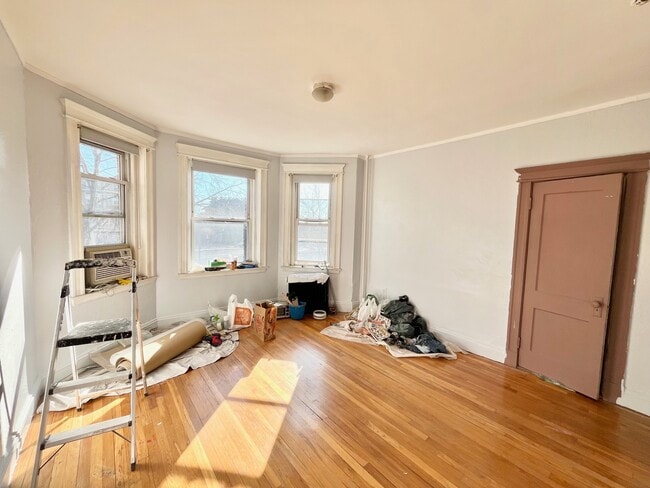 Building Photo - 1625 Commonwealth Ave Unit 6