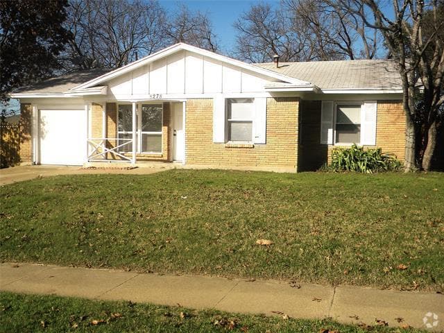 Building Photo - 8278 Chapin Rd Rental