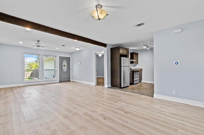 Photo - 6302 Arnold Dr Townhome