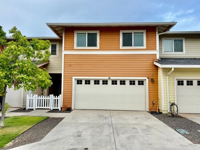 3BD/2.5BA/Townhome with Private Patio and ... - 3BD/2.5BA/Townhome with Private Patio and ...