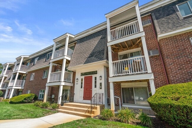 Building Photo - 47 Will Dr Unit 114 Rental