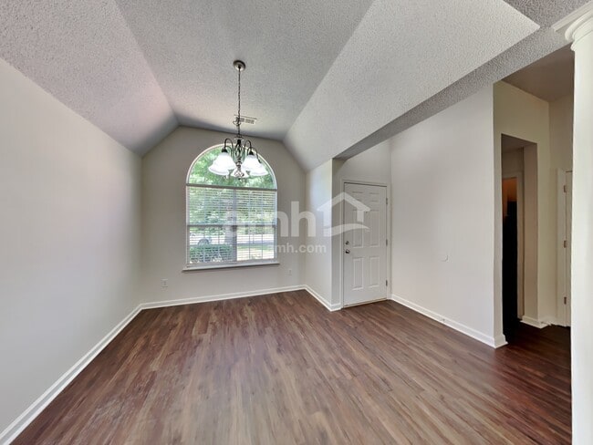 Photo - 4453 Graham Lake Dr