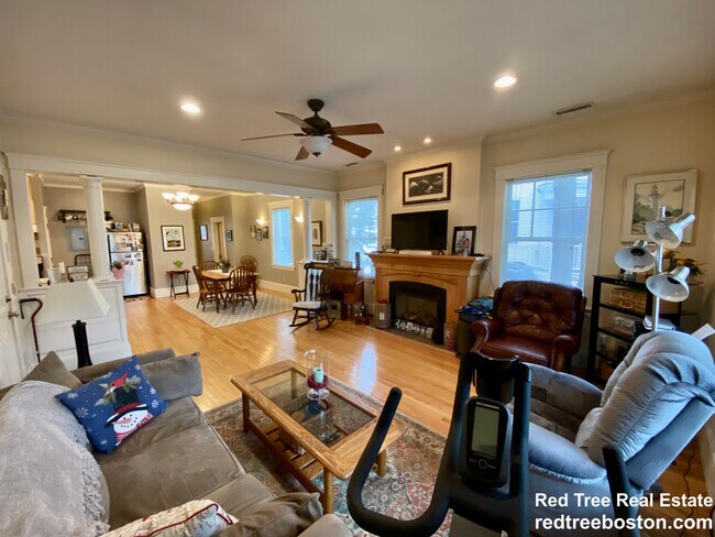 Photo - 24 Grovenor Rd Unit 1