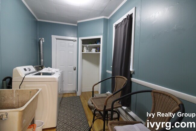 Photo - 196 Dorchester St