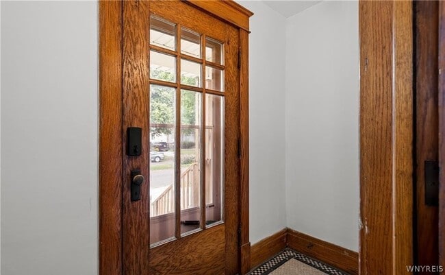 Photo - 33 Harding Rd