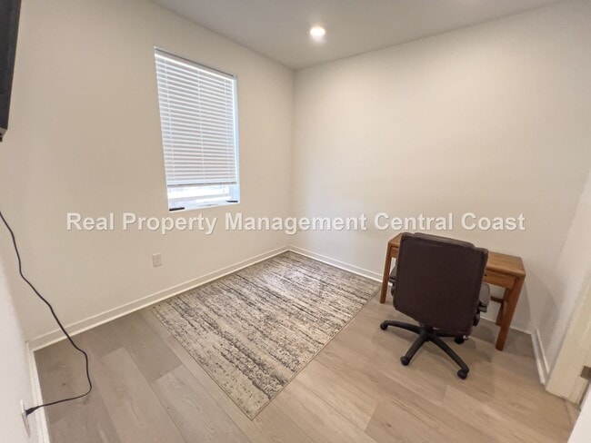 Photo - AVAILABLE NOW -  1 or 2 Private Rooms in S...