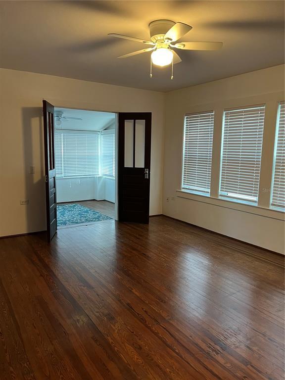 Photo - 302 W Wall St