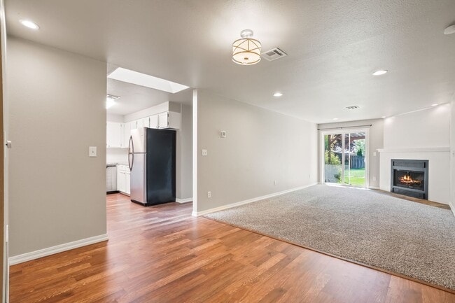 Photo - Prime SE Boise 3bd/2ba Townhome with 2-Car Garage