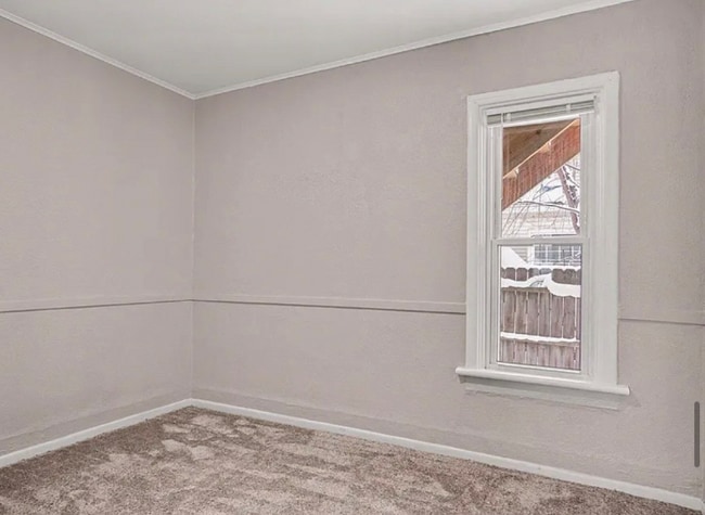 Photo - 1325 Buffalo Ave NE Unidad 1325 Buffalo- Main Floor