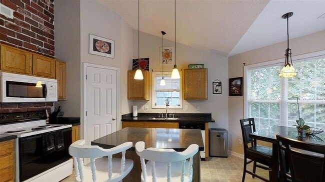 Photo - 2625 Stadium Dr