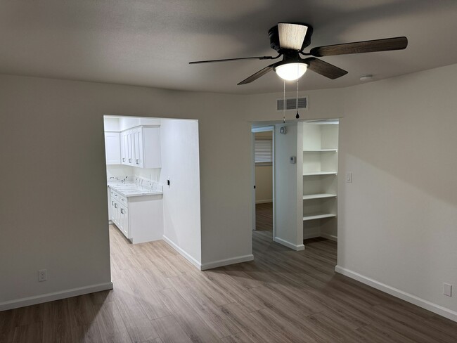 Photo - 2126 N Glenn Ave Unit 2126