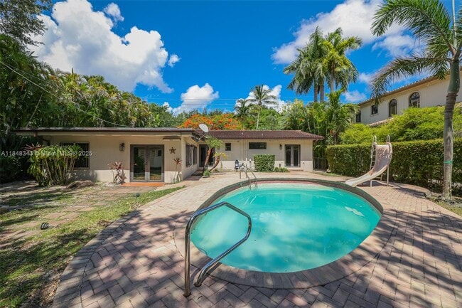 Building Photo - 7620 SW 59th Ave Rental