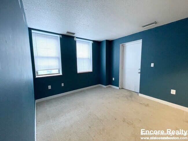 Photo - 73 Gainsborough St Unidad 202