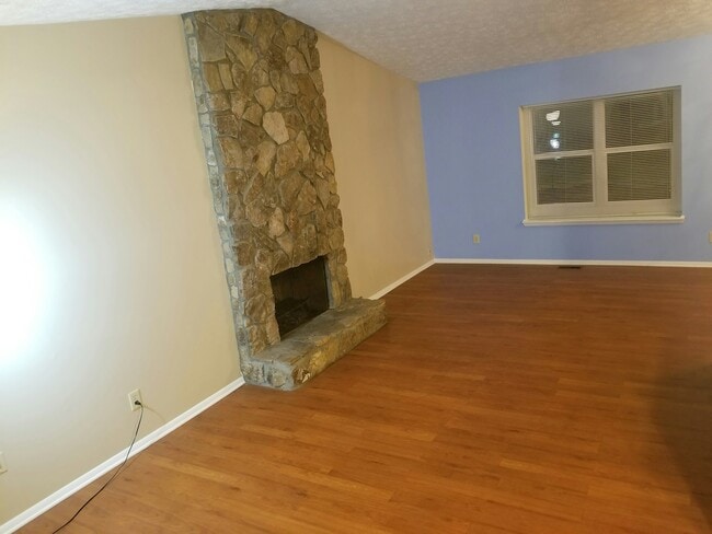 Photo - 4705 Midridge Dr