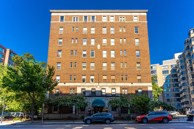 Building Photo - 1133 13th St NW Unit 2E Rental