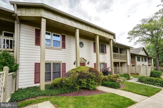 Photo - 20649 Shadyside Way Apartment Unit 8-128