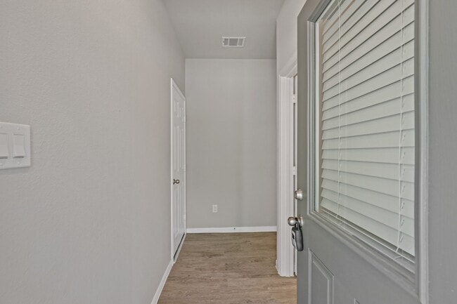 Photo - 13502 Axel Ln